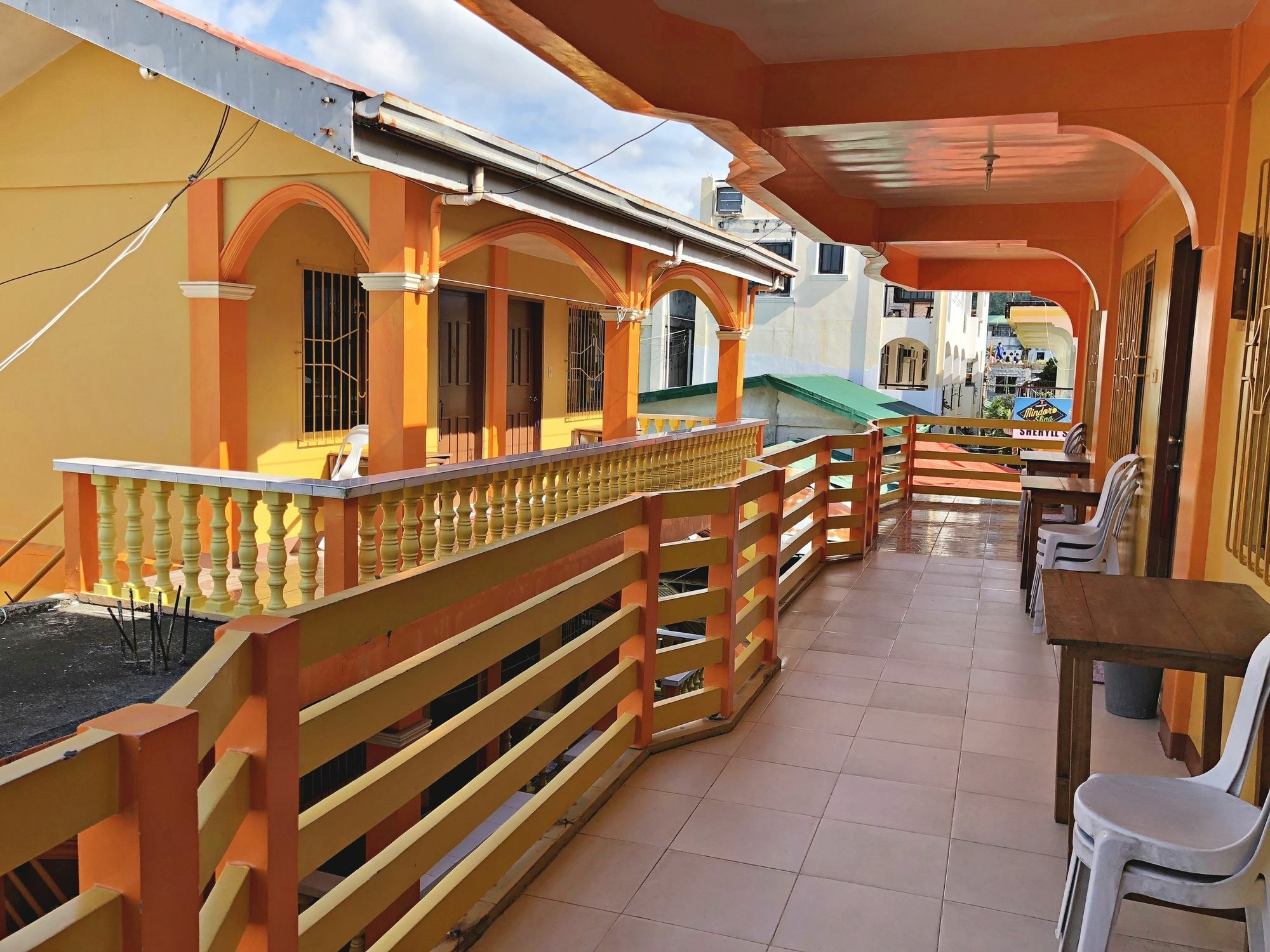 Queen Of Isle Cottages And Restaurant Puerto Galera Exterior foto
